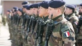 kiyev-britaniya-ve-fransa-ile-ukraynada-qosun-yerlesdirmeyi-muzakire-edibnbspnbsp-1745787660