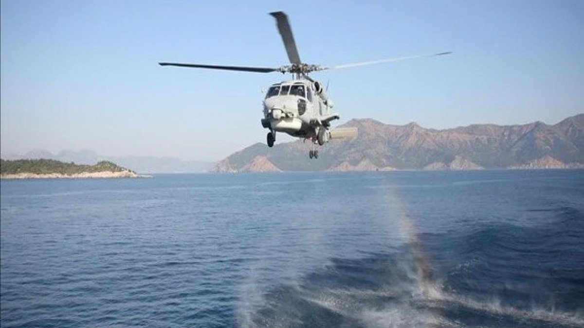 turkiyede-herbi-helikopter-telim-zamani-denize-mecburi-enis-edibnbspnbsp-1747954501